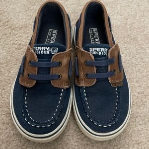 Toddler sperrys